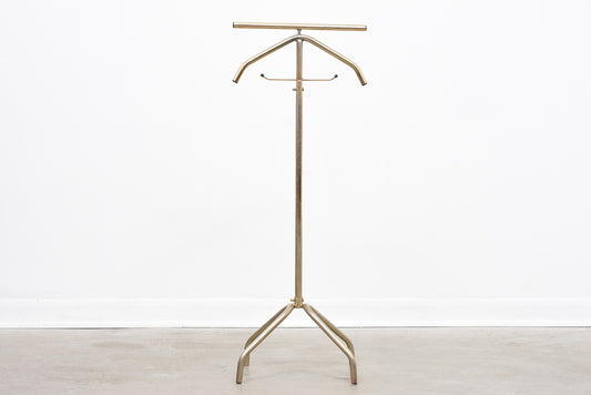 Metal valet stand