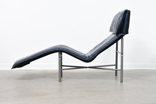 'Skye' chaise longue by Tord Björklund