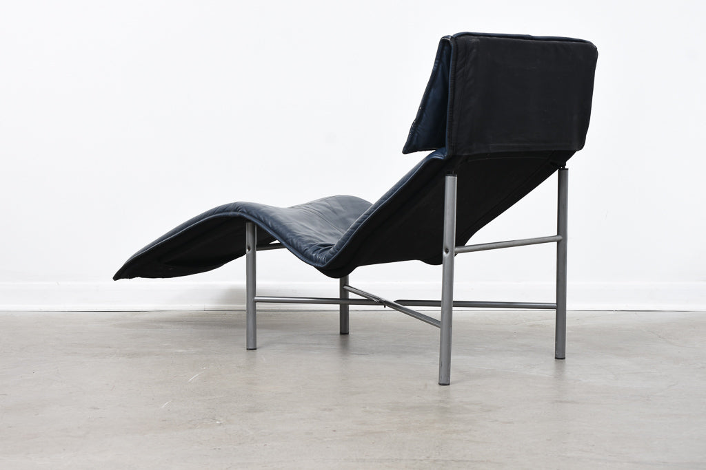 'Skye' chaise longue by Tord Björklund