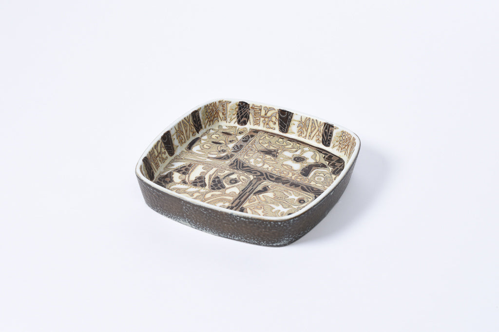 Ceramic dish by Nils Thorsson for Royal Copenhagen
