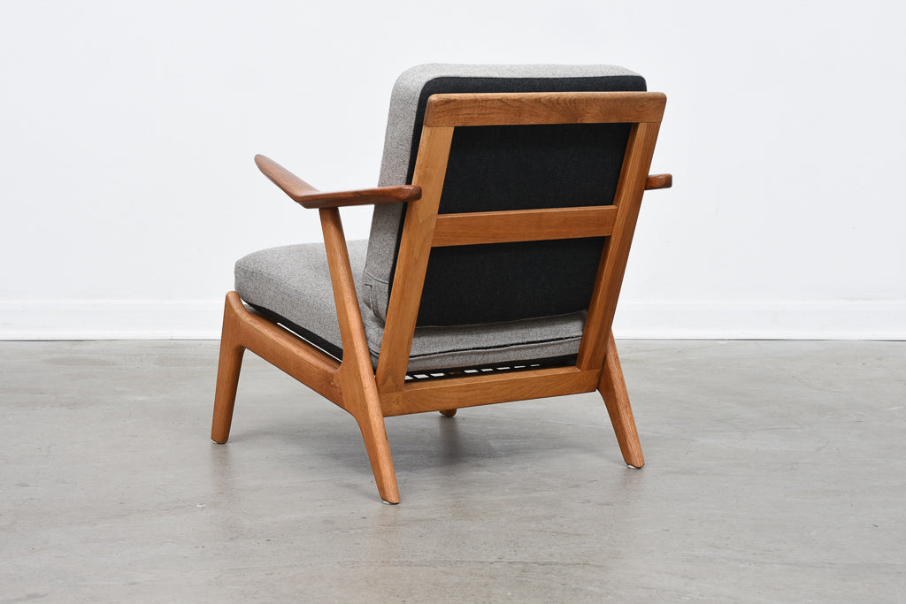 Teak + oak lounger by H. Brockmann Petersen with reversible cushions