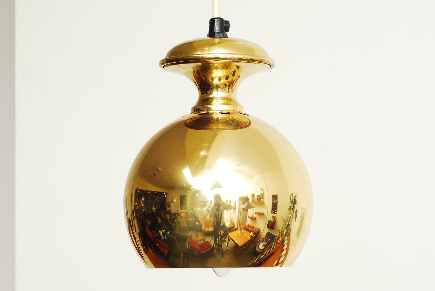 Brass bowl pendant light