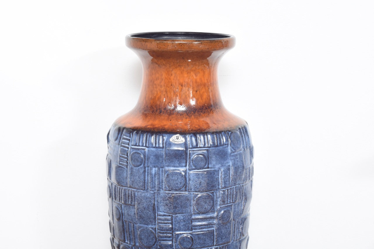 Large vase by Ü Keramik