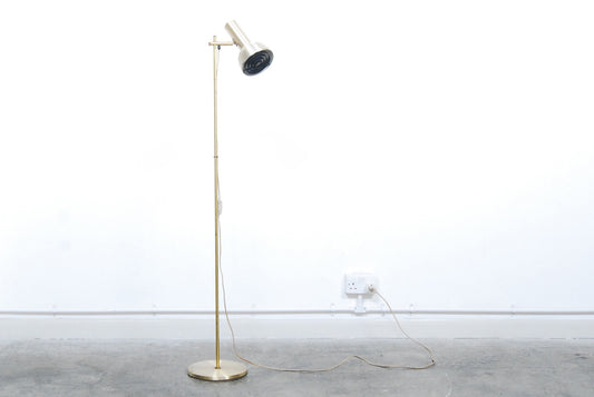 Brass floor lamp with light diffuser