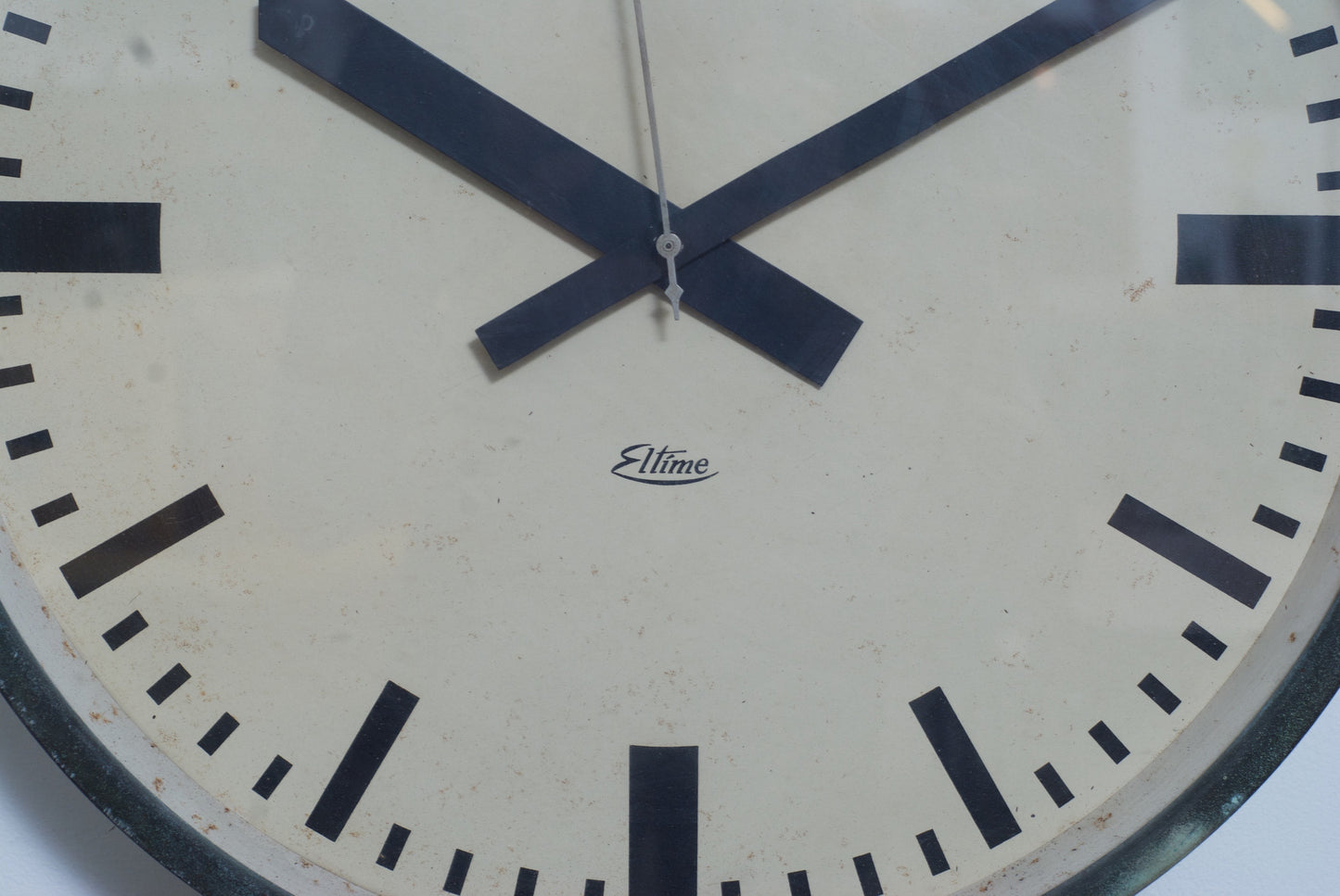 Copenhagen airport wall clock by Eltime