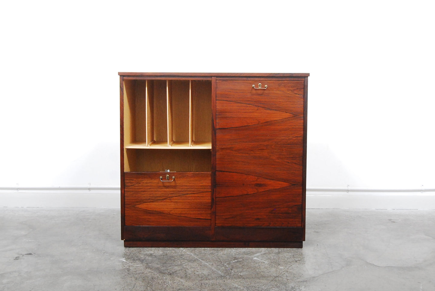 Double filing cabinet in rosewood