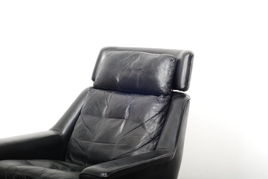 High back lounge chair with foot stool