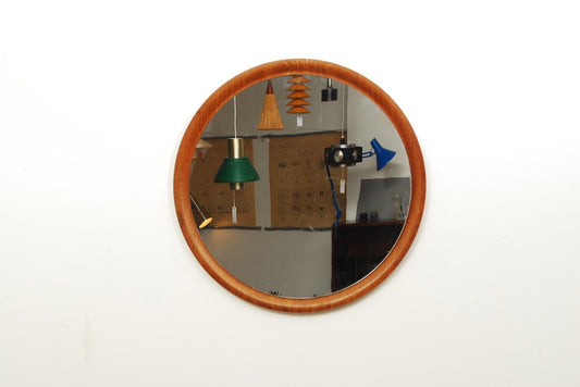 Round mirror