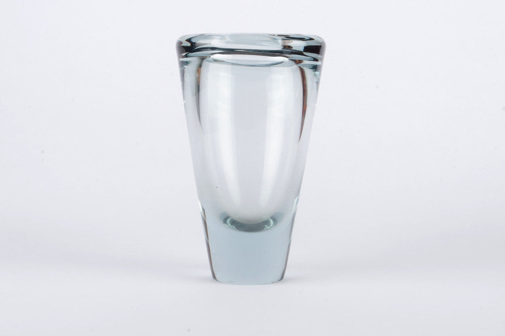 Holmeg̴rd glass vase