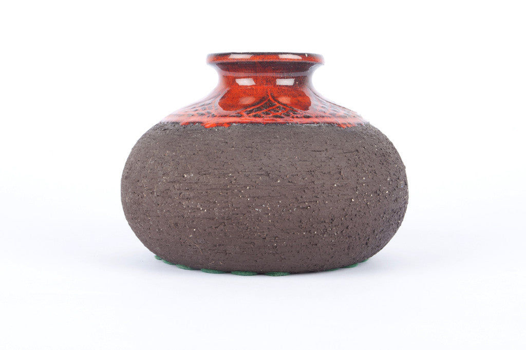 Stoneware vase by Ulla LÌünow