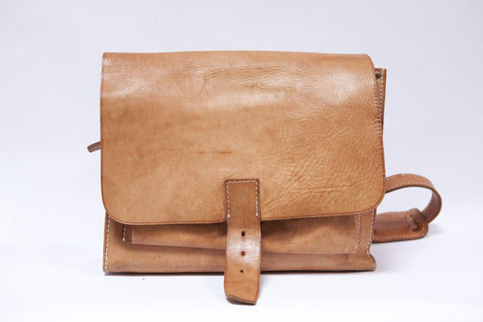 Large vintage tan leather bag