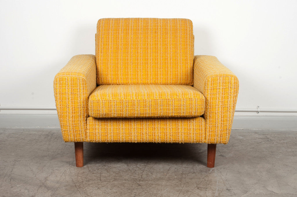 Wool lounge chair
