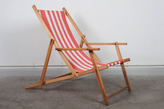 Fold-up beach / garden chair