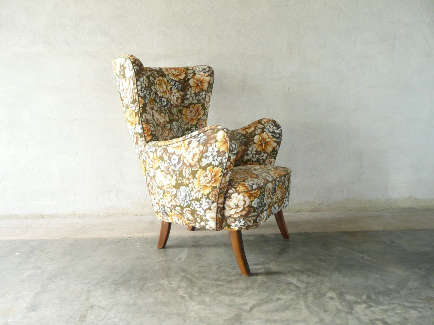 Fix me up project: Floral wingback lounge chair