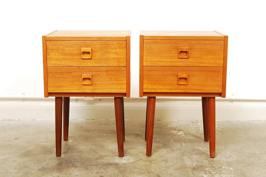 Pair of bedside tables no. 1