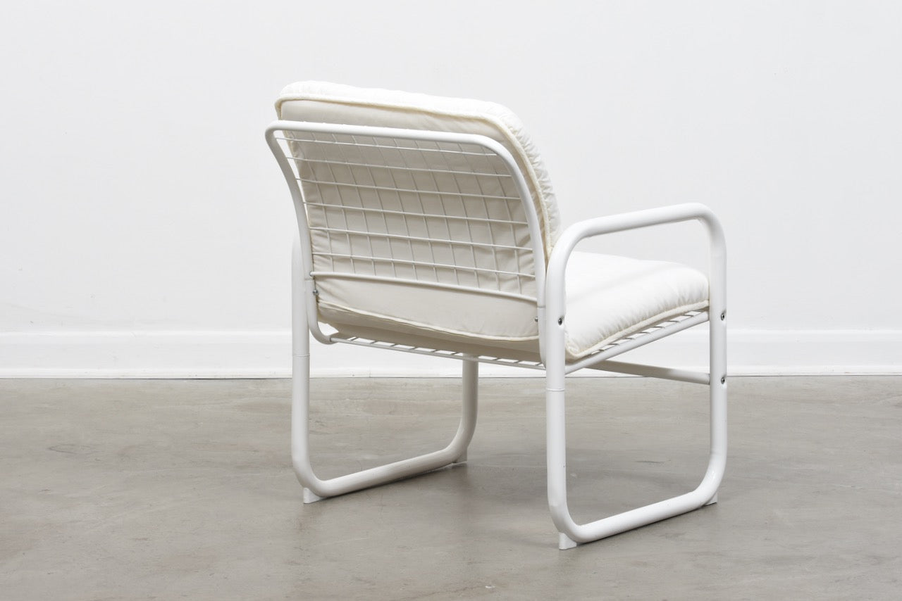 1980s white metal wire chair