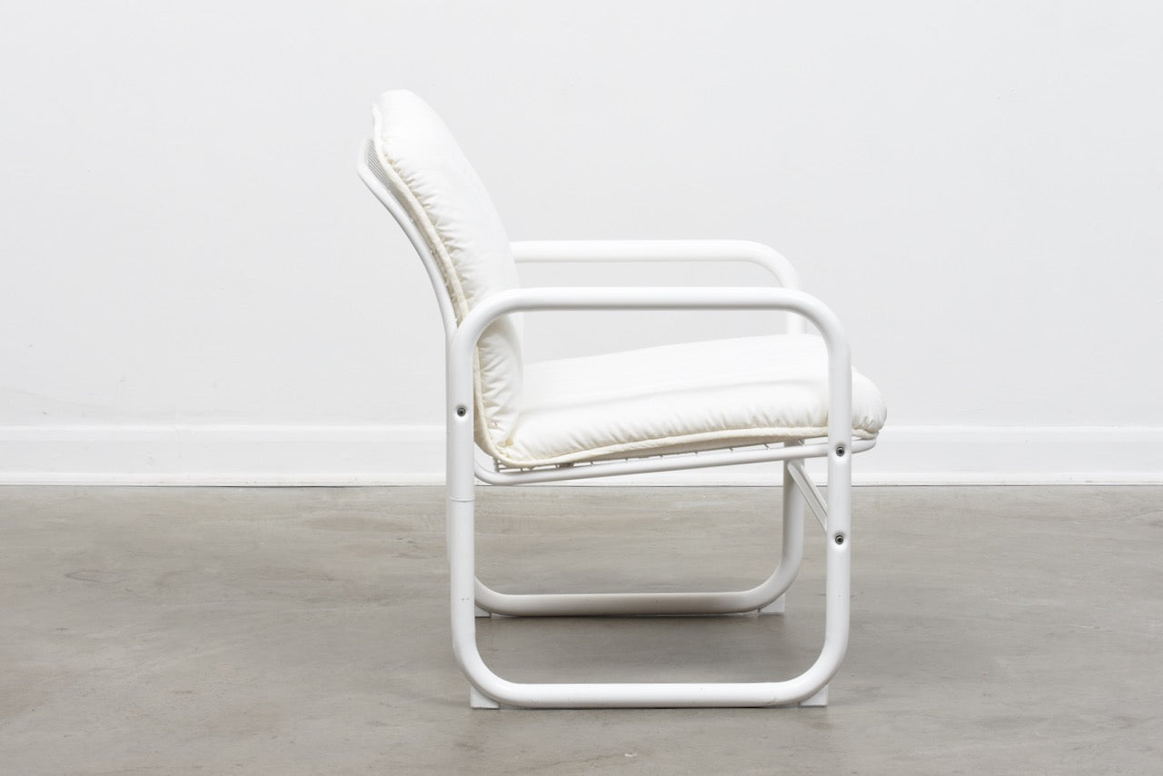 1980s white metal wire chair