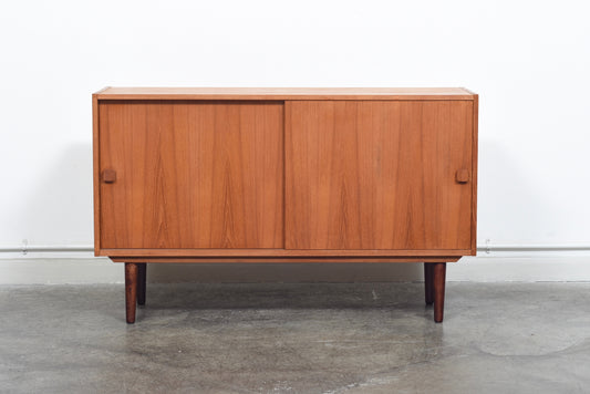 Teak sideboard with square handles