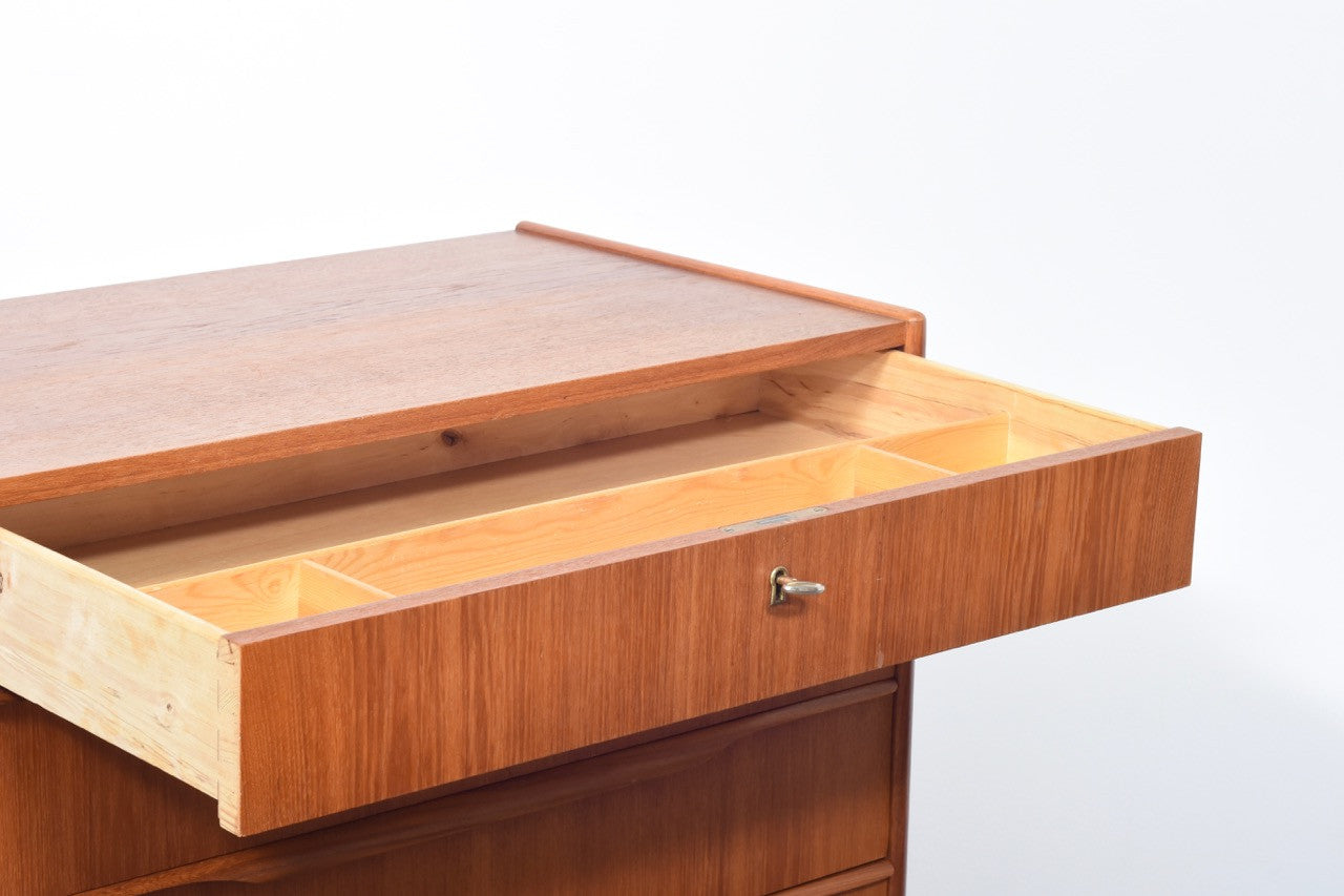 Teak chest of six drawers w/ lipped handles