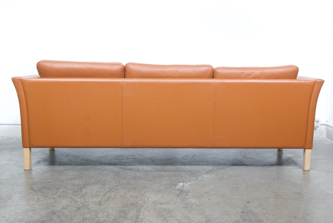 Leather sofa by Mogens Hansen