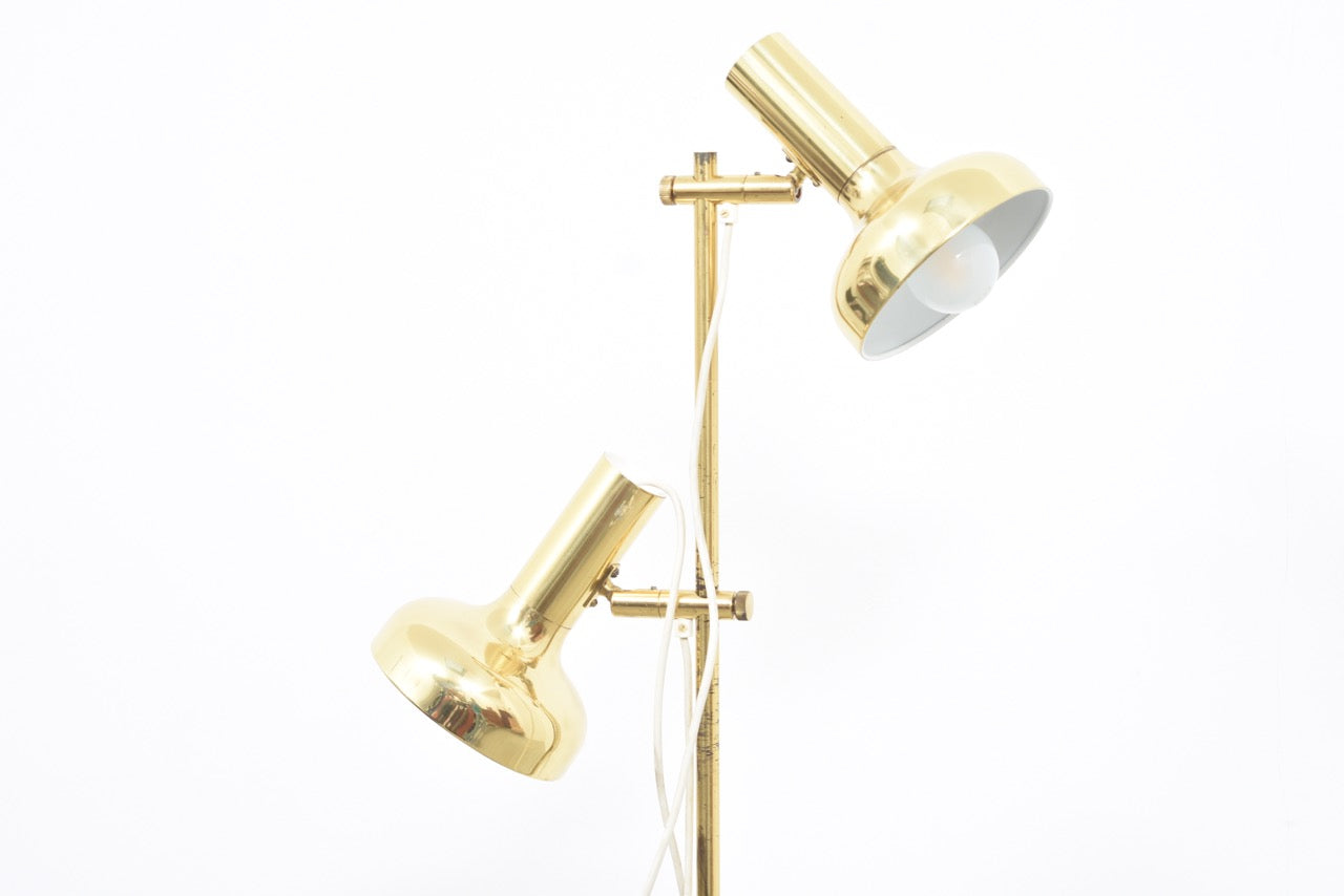 1960s twin-headed floor lamp with brass finish