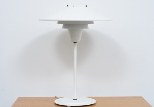 Multi-tiered table lamp