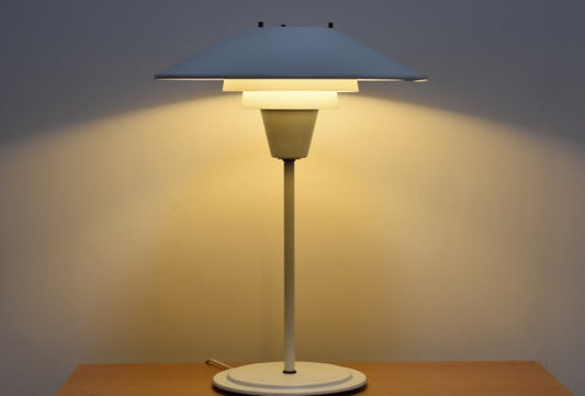 Multi-tiered table lamp