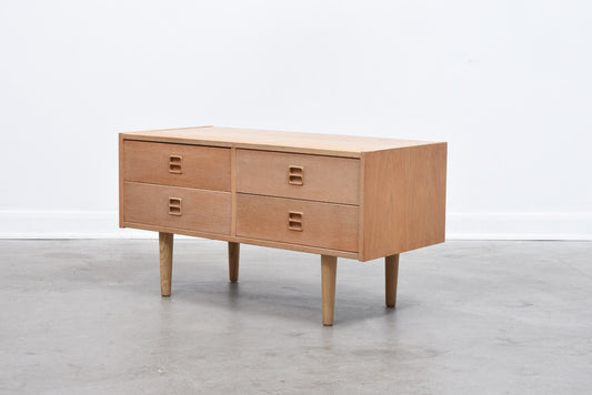 Vintage low oak chest / TV stand