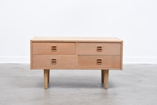 Vintage low oak chest / TV stand