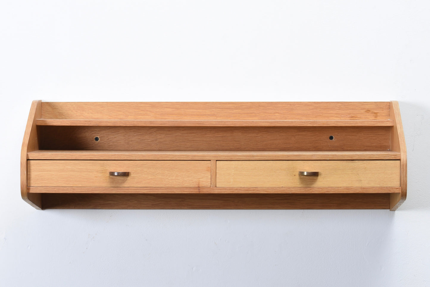 Vintage floating shelf with drawers in oak