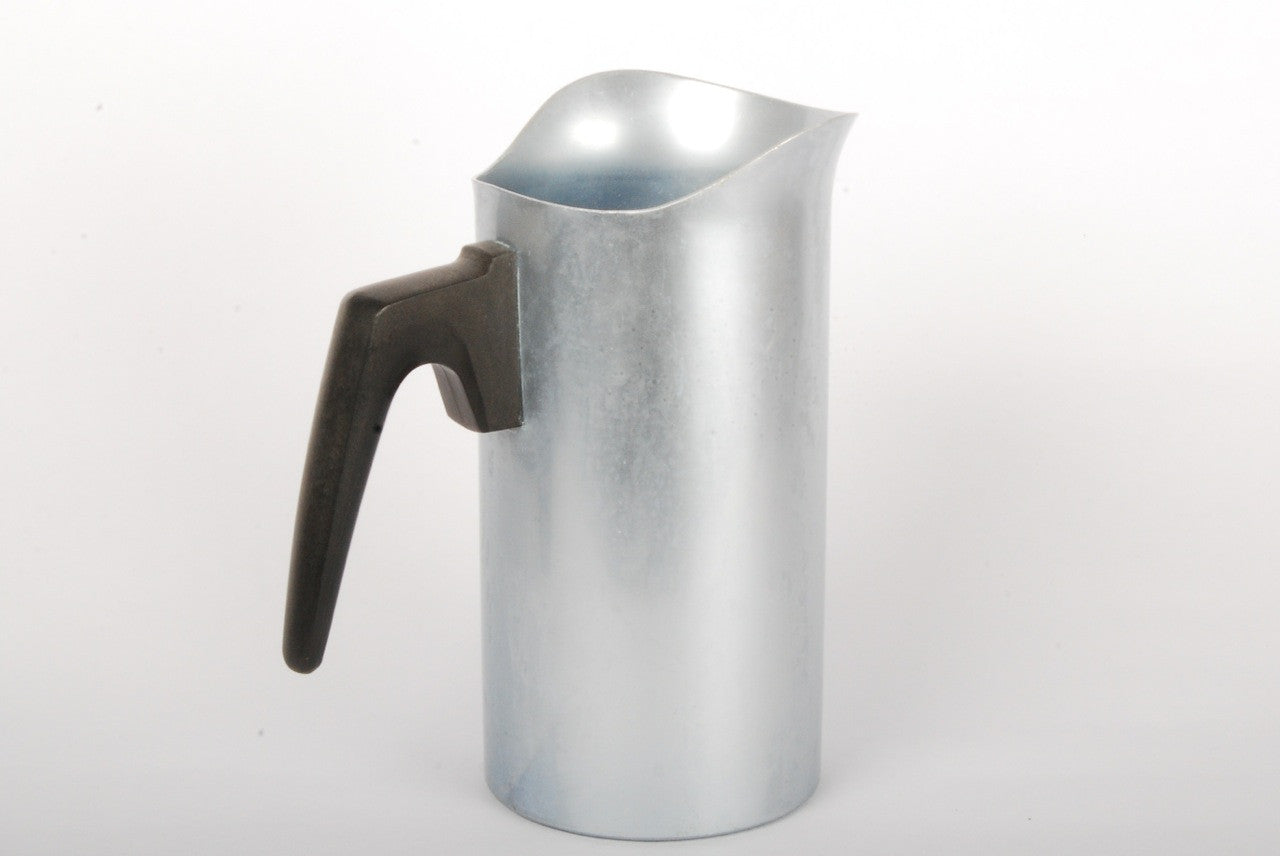 Aluminium pitcher by Erik HerlÌüv