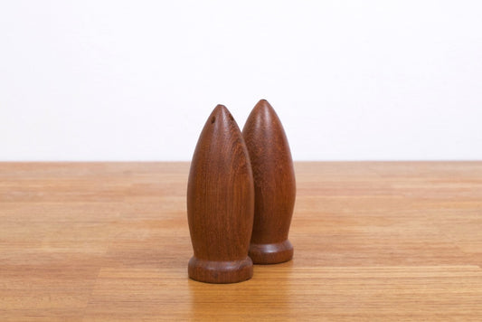 Salt and pepper shakers in teak