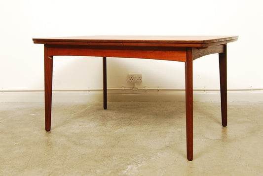 Rectangular dining table