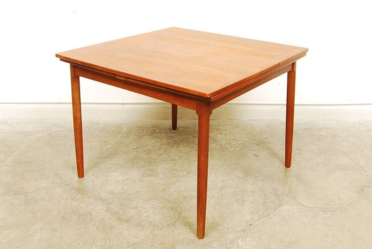 Square dining table