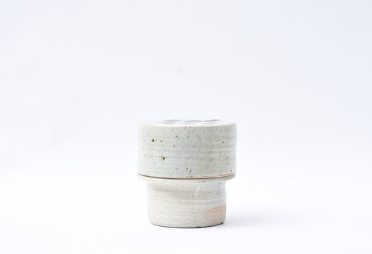 Ceramic pot with lid by Tue