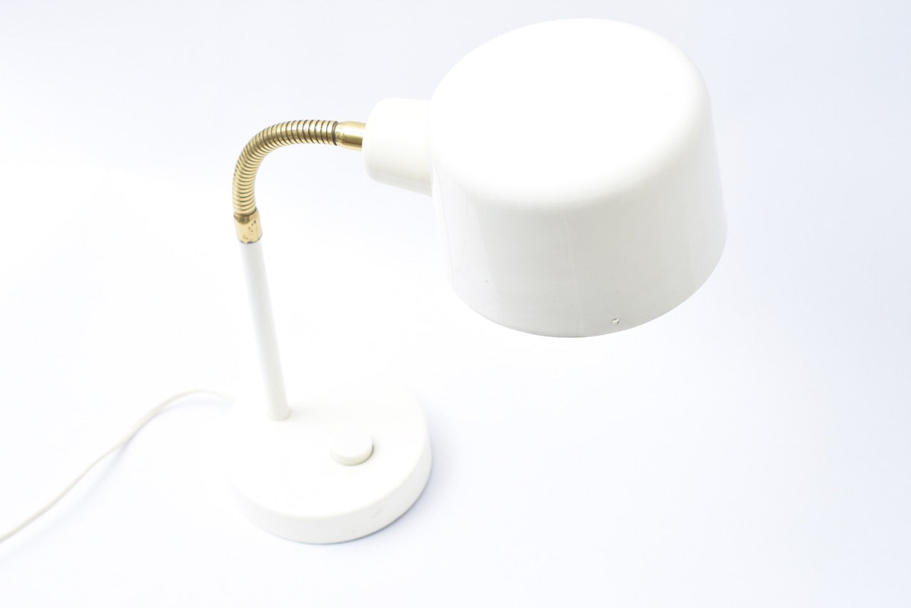 1960s enamel table lamp with acrylic diffuser