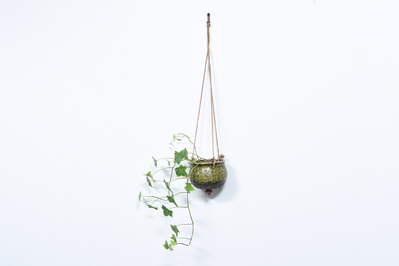 Hanging ceramic planter