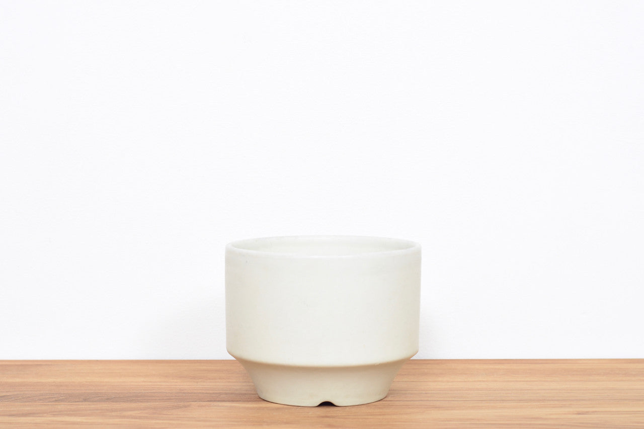 Plant pot by Arabia