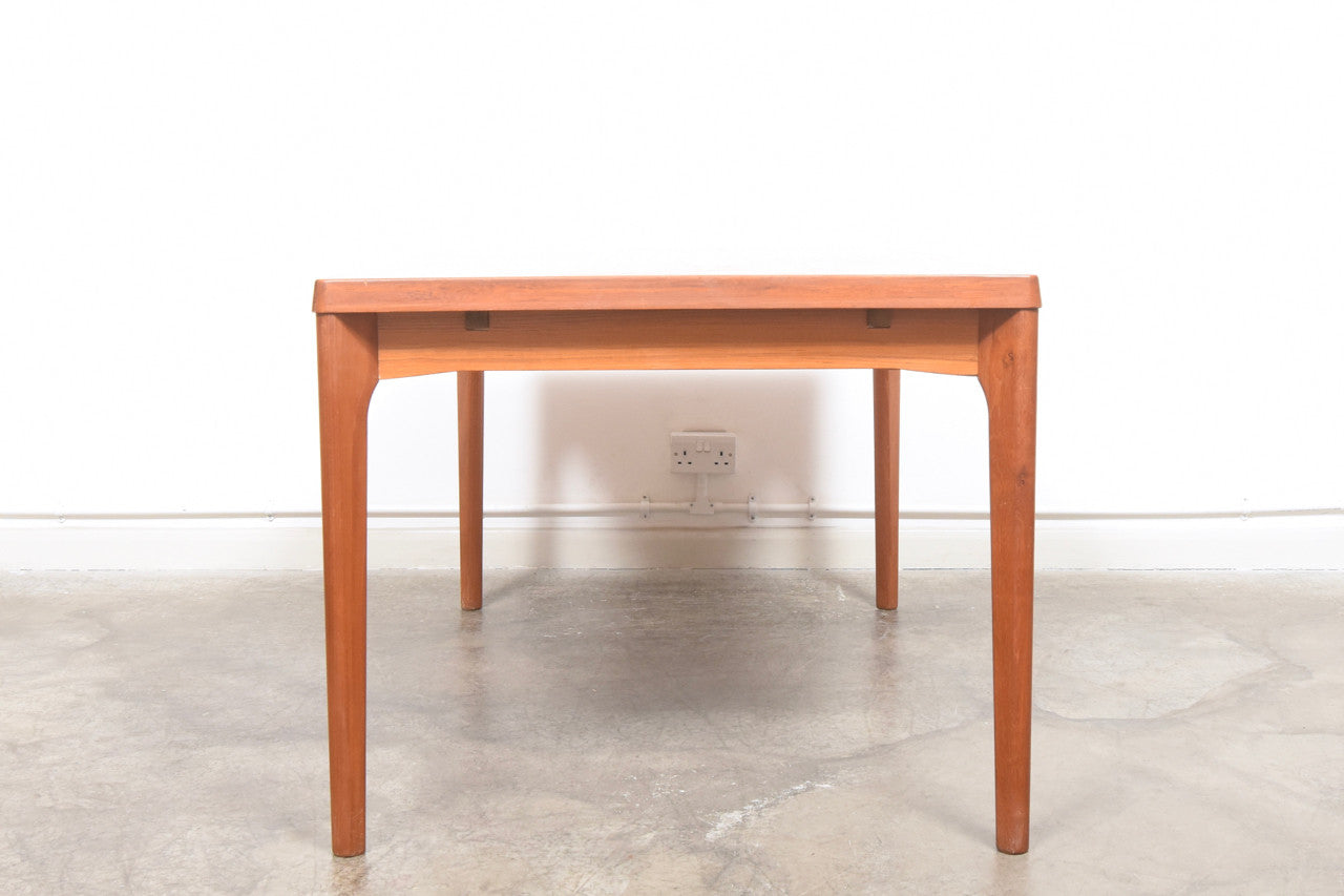 Extending dining table by Vejle Møbelfabrik