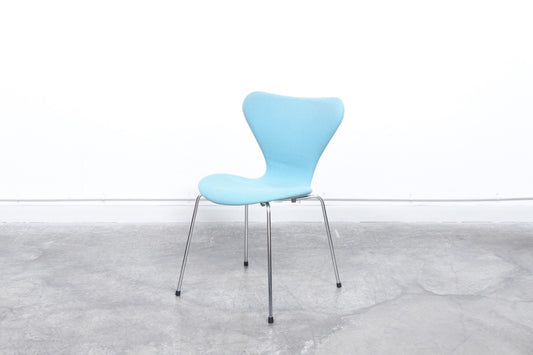 Set of four series 7 chairs by Arne Jacobsen
