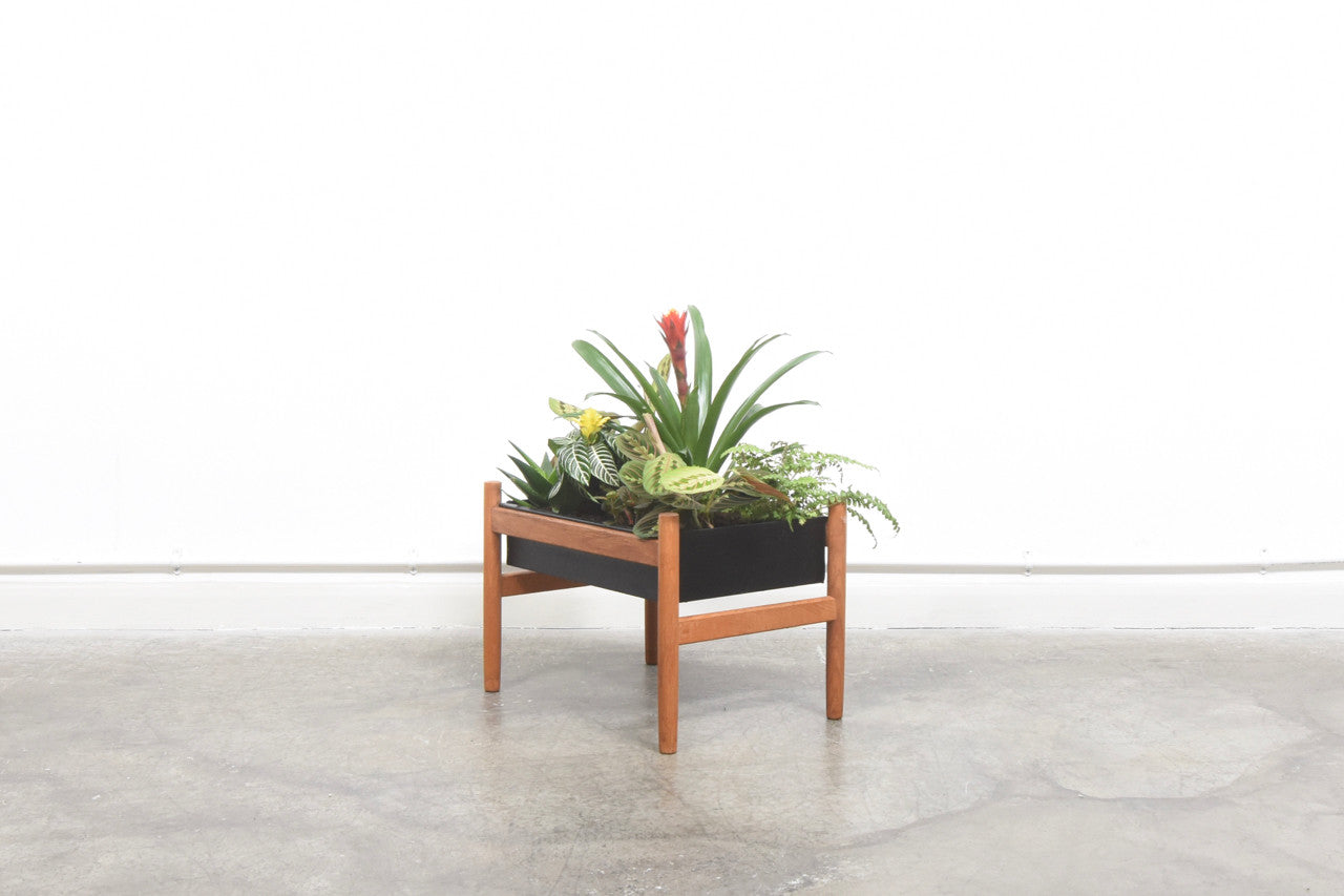 Teak planter