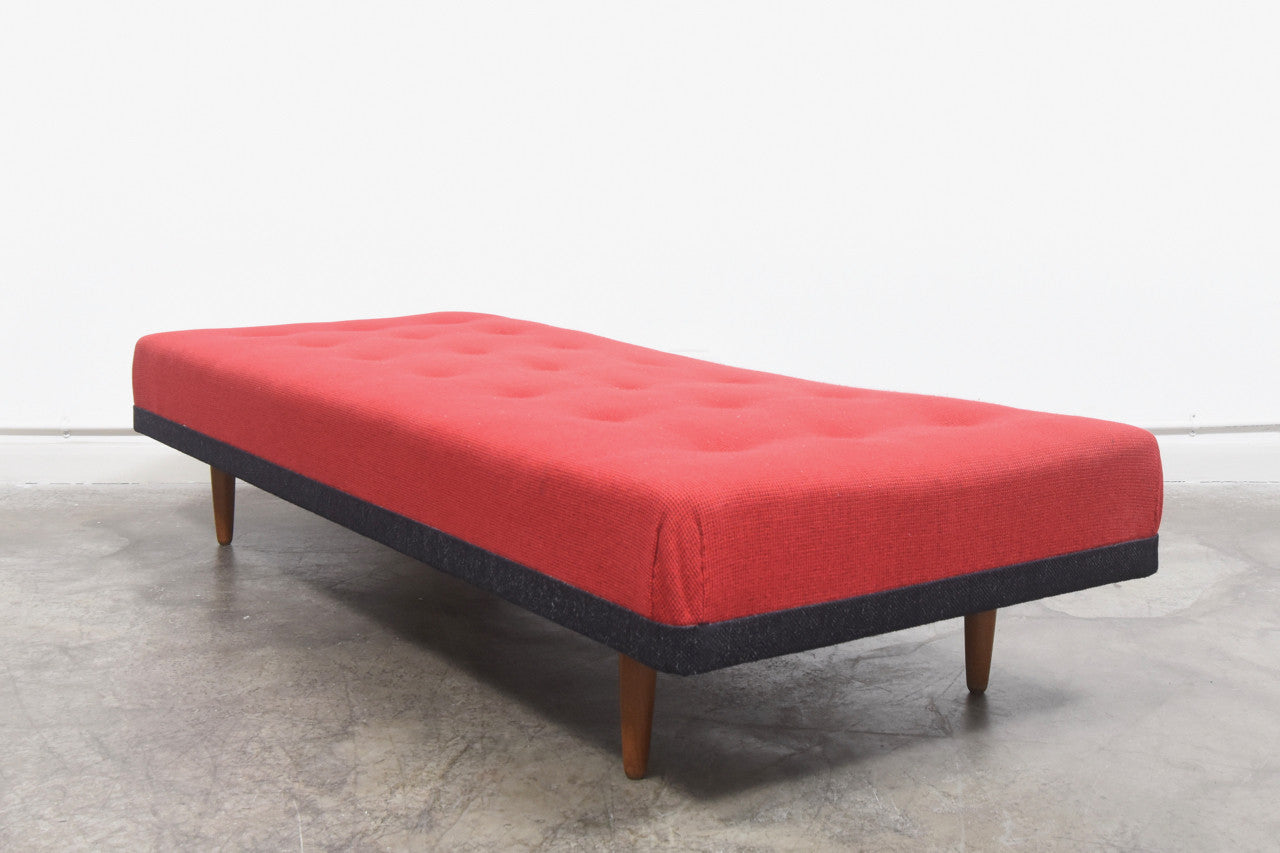 Two-tone 1950s daybed