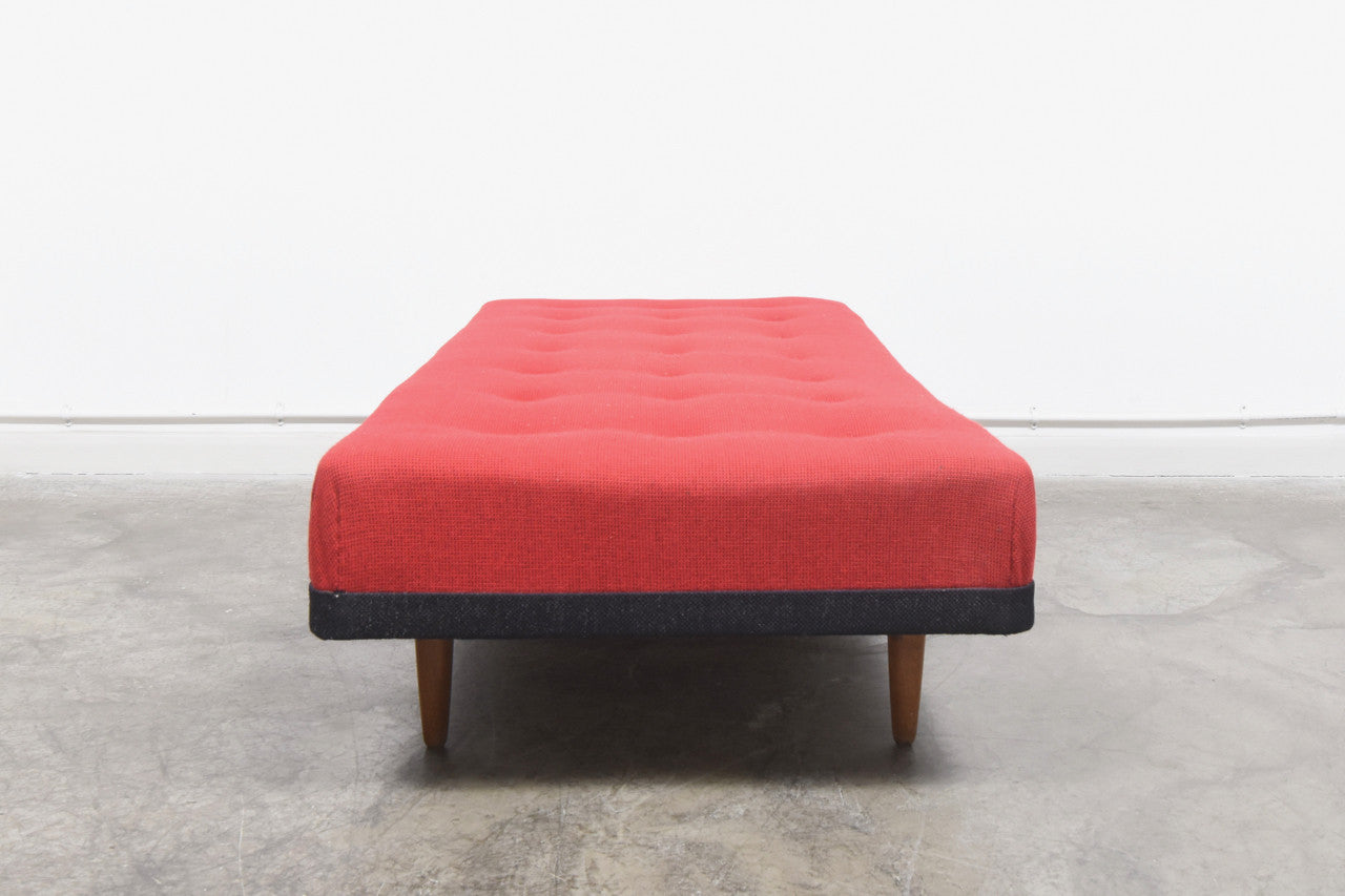 Two-tone 1950s daybed