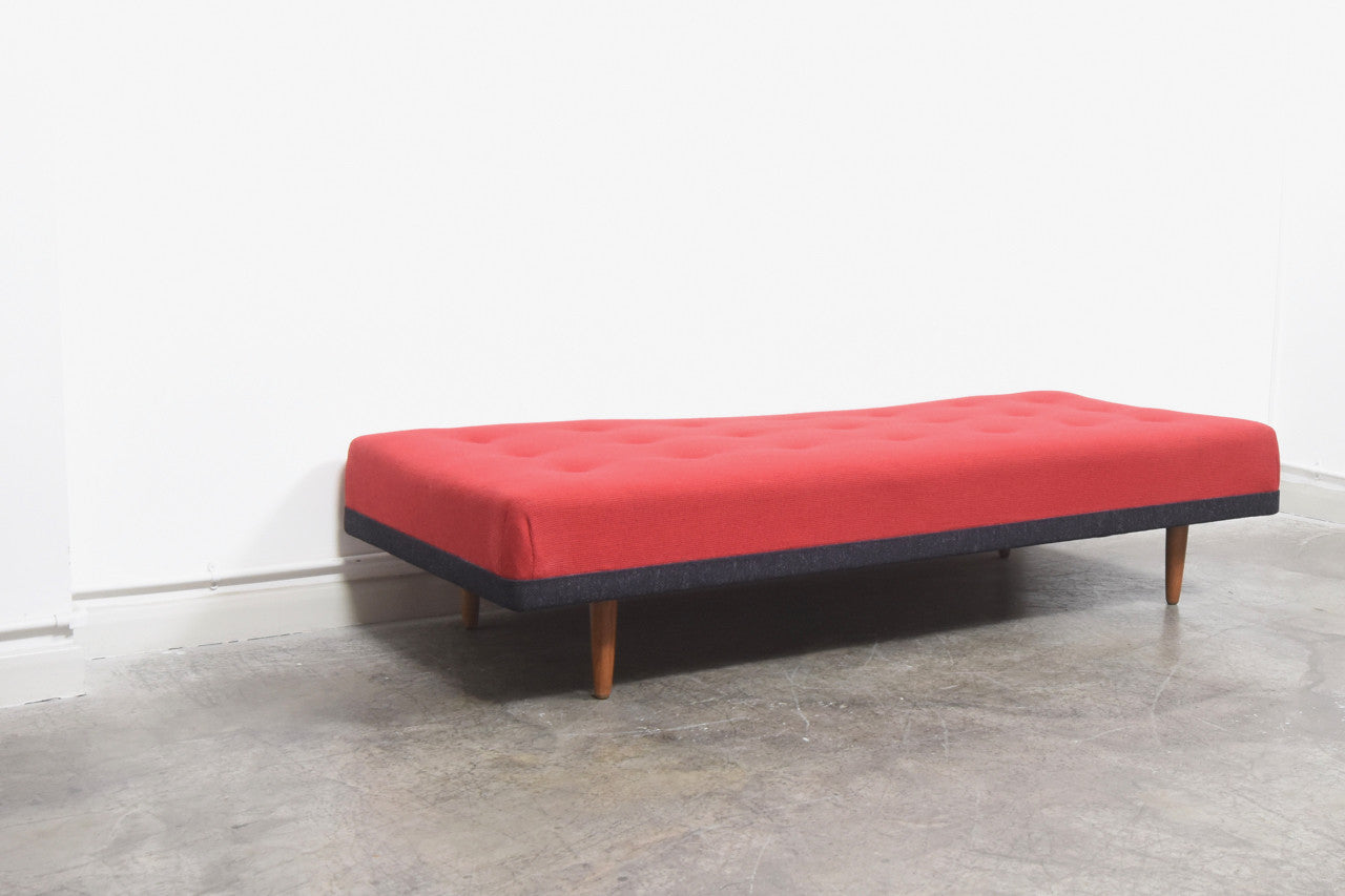 Two-tone 1950s daybed