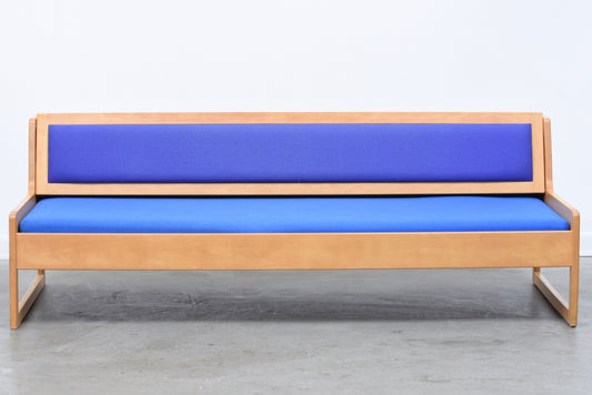Vintage daybed in beech + wool