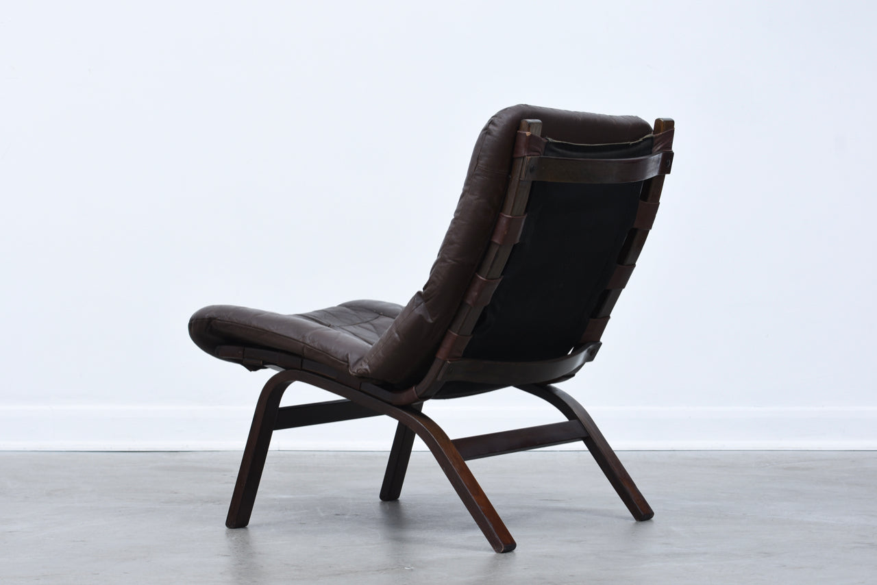 Leather lounger by Farstrup