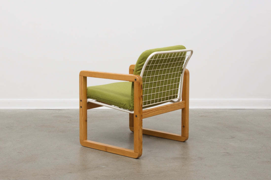 1980s armchair in pine + wire mesh