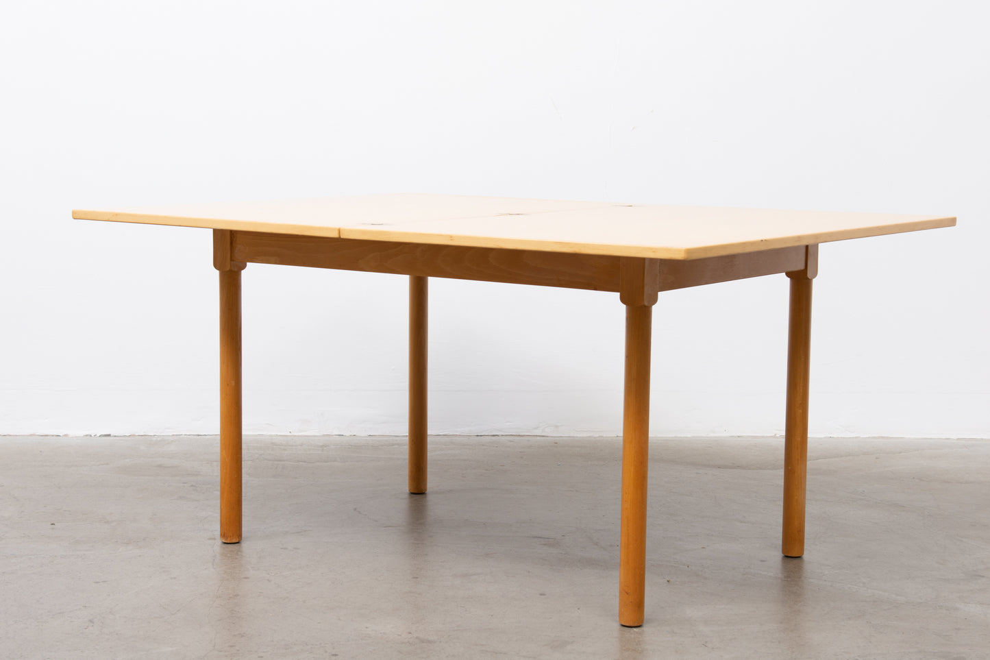 'Tremme' table in beech by Børge Mogensen