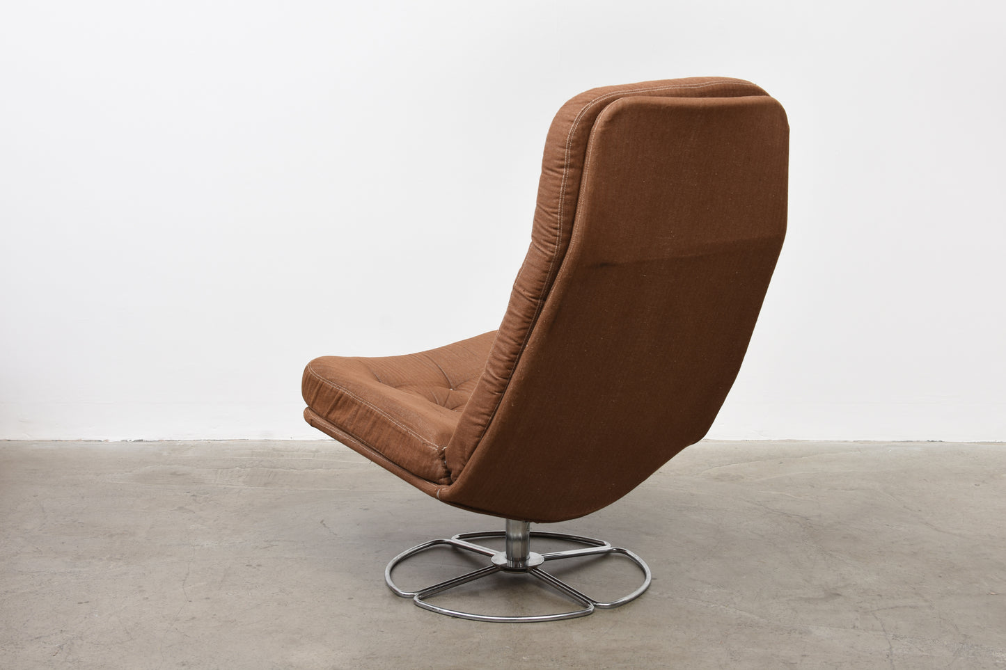 1970s Swedish lounger on swivel base