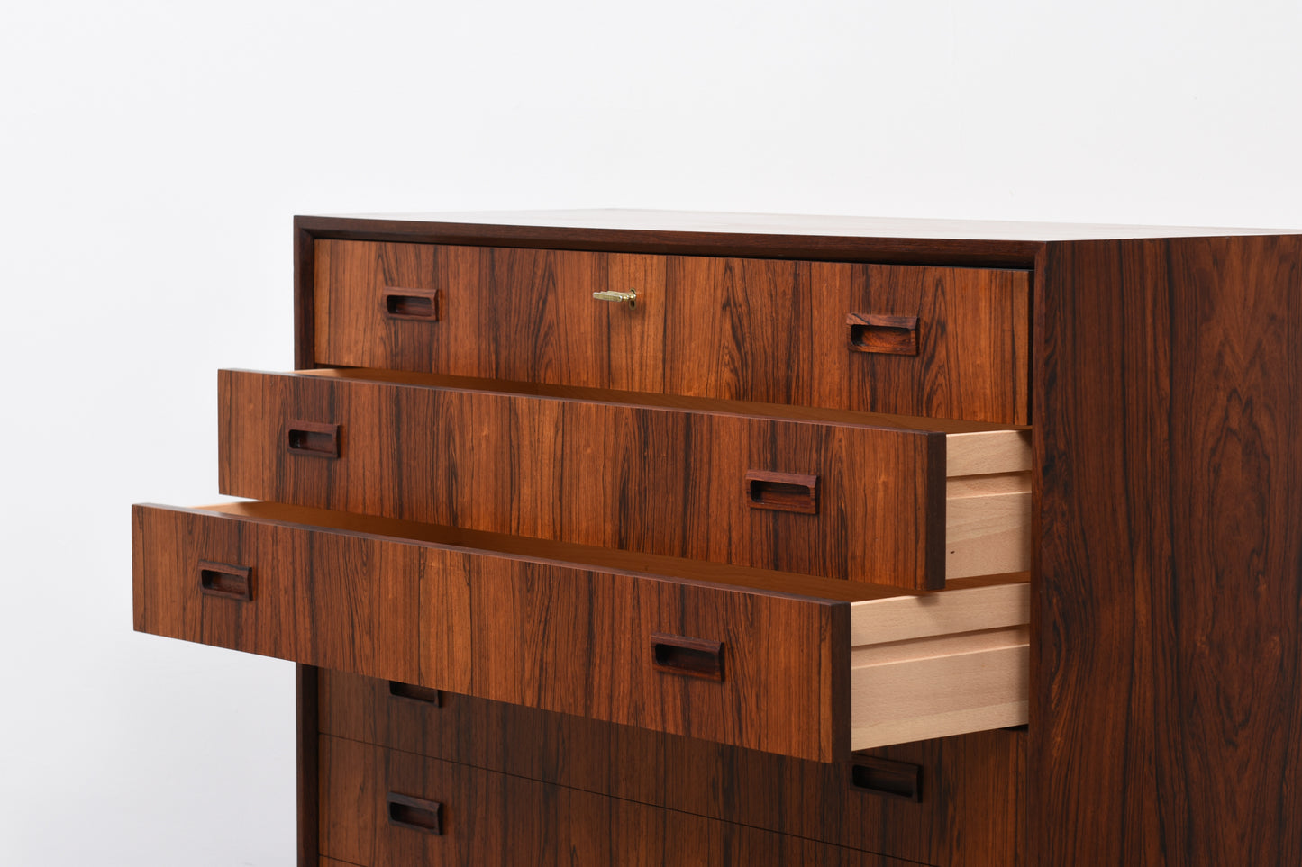 1960s rosewood chest of drawers